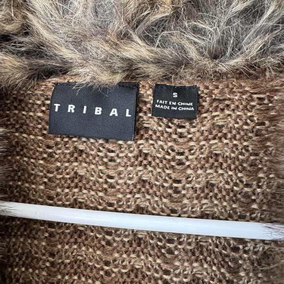 Tribal Women's Olive/Beige Sweater with Detachable Faux Fur Collar Size Small - Picture 5 of 6